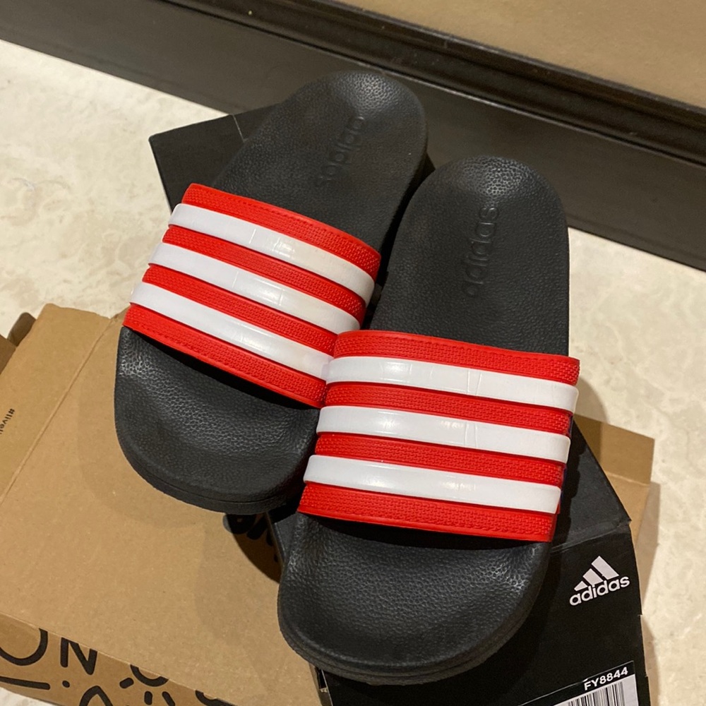 Adidas ADILETTE